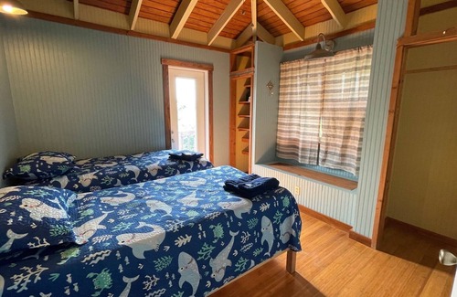 Great Guana Cay House | Island cottage nestled in the forest, w/private walking path to beach