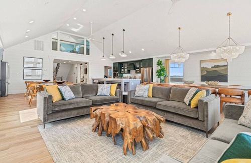 Kill Devil Hills House | Island Enchantment - Oceanfront Pet Friendly Home w/Cabana Service! FlexStay! Incredible Views, Poolside Tiki Bar, Hot Tub, and More!
