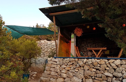 Bisevo Cottage | island escape bisevo Tinda Guali