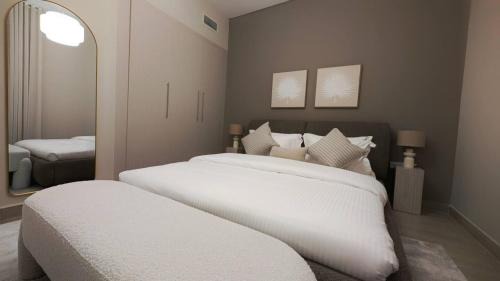 Abu Dhabi Apartment | Island Escape Modern 1-bedroom