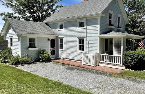 Block Island House | Island Jewel, pristine historic cottage, close to Old Harbor, 3 bed/1.5 bath