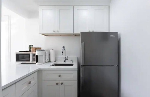 Palm Beach - West Palm Beach House | Island Newly Renovated 1 BR- King Bed