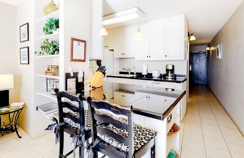 Maalaea Condo | Island Sands Resort Condo w/Free WiFi, Ocean View-Near Everything