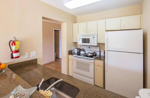 Williams Town Resort | Island Seas Resort- 1 Bedroom Luxury Villa