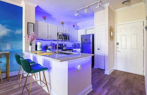 Houston Apartment | Island Time - 1BR Pool View/NRG/MedCenter/Galleria