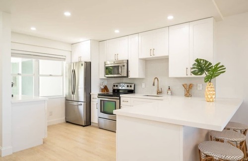 Key West Condo | Island Time | Luxury Beach Condo w/Pool & Hot Tub