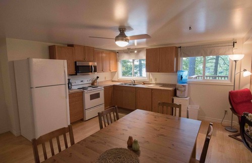 Tay Valley Cottage | Island View Cottage in Perth Ontario