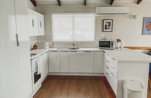 Lancelin House | Island View- Enjoy remarkable views of the ocean & our iconic Lancelin Island