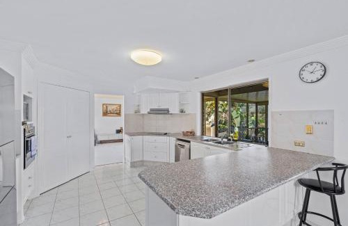 Gold Coast House | Island Waters Escape