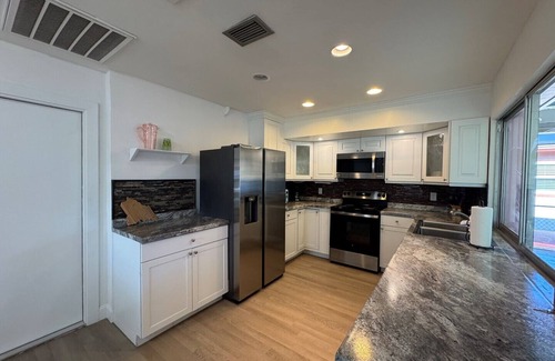Isles of Capri House | Isle of Capri Style Living at this Cozy Vacation Home.