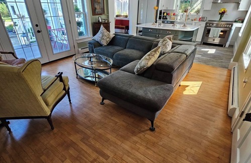 Rockport Apartment | "Islesboro" Suite in the Inn at Starlight Lodge