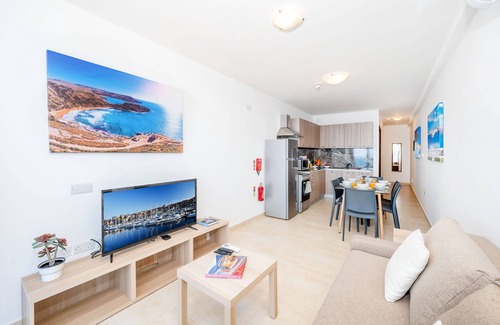 Bugibba Apartment | Islet Promenade Seafront Family Apartment with 2 balconies