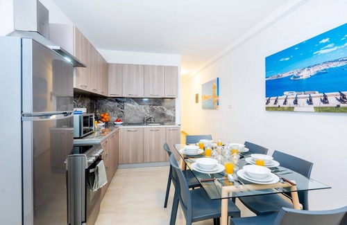 Bugibba Apartment | Islet Promenade Seafront Family Apartment with 2 balconies