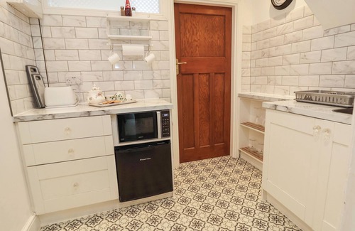 Waterloo Cottage | Ismay Dining Room Suite - Titanic Interest