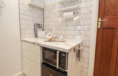 Waterloo Cottage | Ismay Dining Room Suite - Titanic Interest