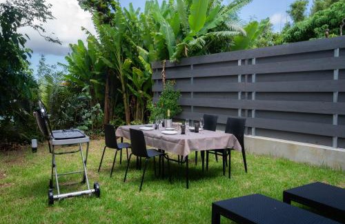 Miyakojima Villa | ISOLA BLU Miyakojima -Complimentary 8-Seater Minivan for Your Stay-