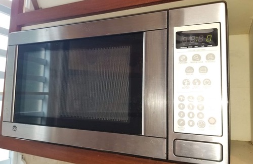 Montana Apartment | ISOLA– Private 1st floor Apt in beautiful neighborhood just min to Beaches & BQN