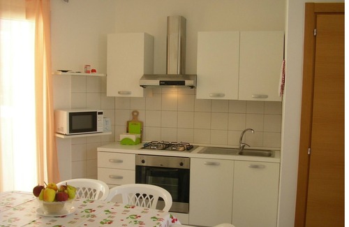 Lido Conchiglie House | NEW, COMFORTABLE TWO-FAMILY - INDEPENDENT ACCESS TO NORTH GALLIPOLI - 10 BEDS