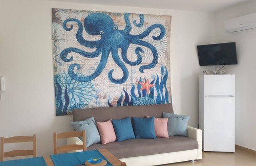 Santa Maria del Cedro Apartment | Prime location 1 bed flat 200 meters from beach