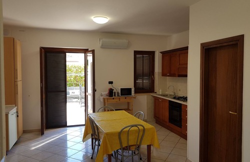 Santa Maria del Cedro House | Beautiful cottage near the beach and all rag services. on foot