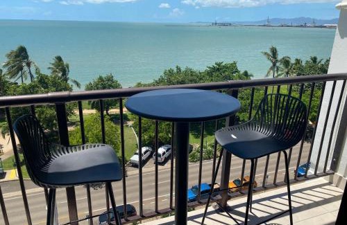 North Ward Apartment | It's all about the views!