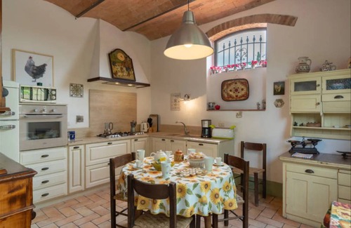 San Casciano in Val di Pesa House | 220 m² House ∙ 4 bedrooms ∙ 8 guests