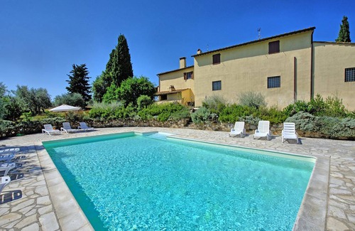 San Casciano in Val di Pesa Apartment | 200 m² Apartment ∙ 3 bedrooms ∙ 6 guests