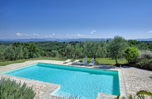 San Casciano in Val di Pesa Apartment | 200 m² Apartment ∙ 3 bedrooms ∙ 6 guests