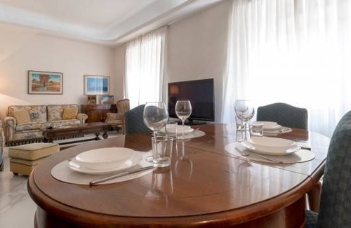 Borgogna Apartment | Italianway - Durini 23
