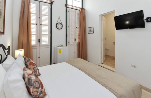 Centro Havana Bed & Breakfast | Iter Away San Lazaro XVII