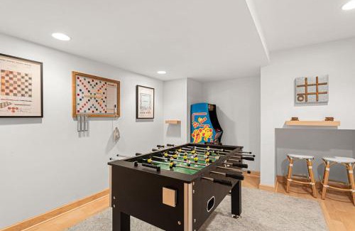 Michiana House | Its a Wonderful Life by Juniper Holiday and Home