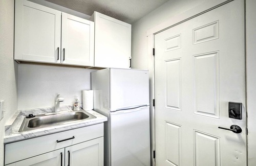 Ivins Apartment | Ivins Studio w/Yard + Mountain Views!