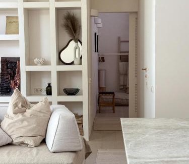 Vilnius city municipality House | IVIS House Lakeside Retreat in Vilnius