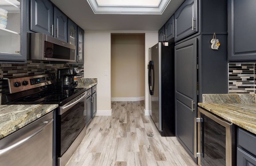 Villas House | Ivy Inn at 23 Palms!