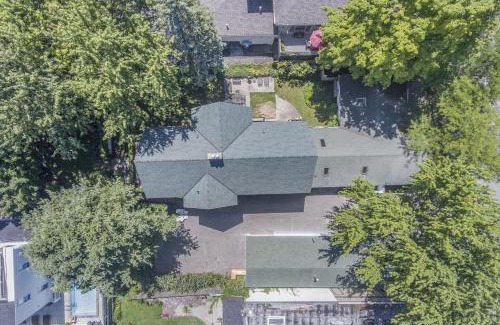 Saugatuck Cabin | Ivy Manor