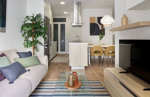 Gros Apartment | Izpizua I | The Rentals Collection