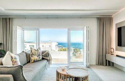 Camps Bay Apartment | J Anelio Coastal Sandy Shores