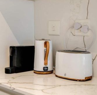 Camps Bay Apartment | J Anelio Coastal Sandy Shores