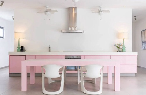 Willemstad Villa | J E T S E T giant stylish Villa at Spanish Water Bay 11 BDR, 24/7 security, gym