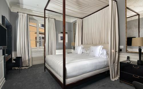 Rione IV Campo Marzio Hotel | J.K. Place Roma - The Leading Hotels of the World