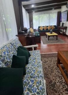 Baguio House | Jabbitos Baguio Transient House BUNGALOW