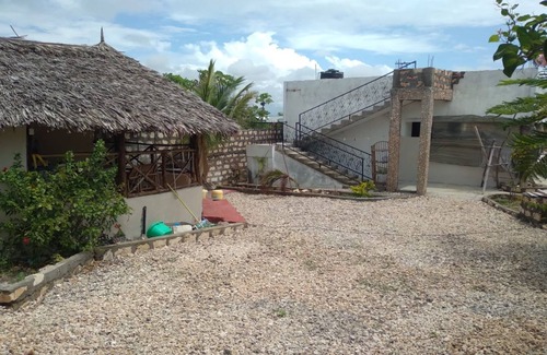 Gede Villa | Jacaranda Beachfront villa Watamu