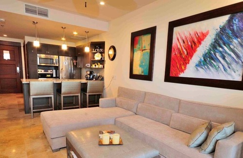 Barrio Los Faroles Condo | Jaco Beach Front Condo in 5-star resort! 8808