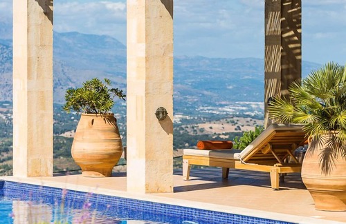 Monopari Villa | Jacopo Villa! Superb views, 45m2 private pool, close to shops and restaurants