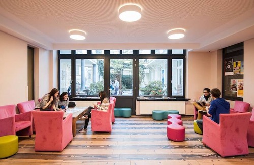 Onze-Lieve-Vrouw-ter-Sneeuw Hostel | Jacques Brel Youth Hostel