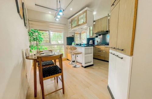 Nuevo Arroyo Hondo Apartment | jacuzzi 2-bedroom apartment with AC, WiFi in fabulous Santo Domingo
