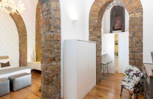 Esquilino Apartment | Jacuzzi at the Colosseum ⭐️⭐️⭐️⭐️⭐️