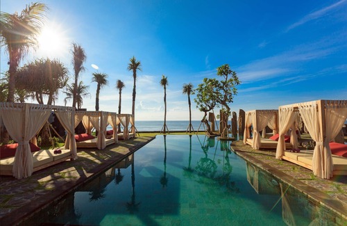 Sukawati Villa | Jacuzzi Garden View Villa, Purnama beach