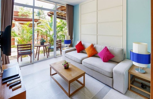 Khao Lak Villa | Jacuzzi Villa in Khao Lak with a romantic outdoor Jacuzzi JV#9