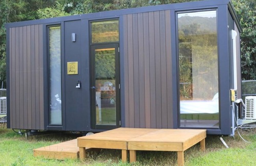 Dahu House | Jade in the Wilderness 1